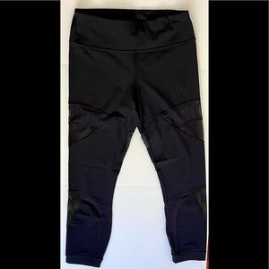 LULULEMON LAB 21” Tights with mesh inserts